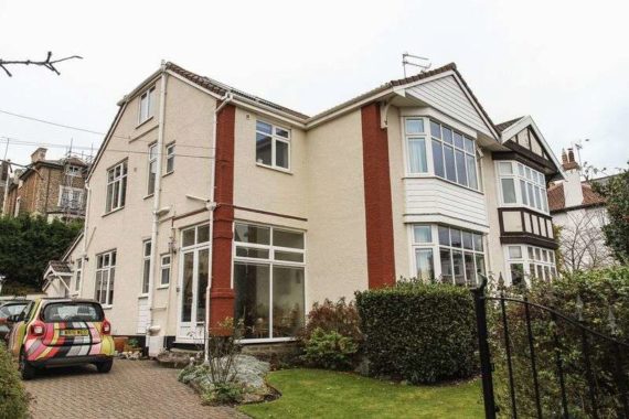 5 Bedroom Semi-Detac...